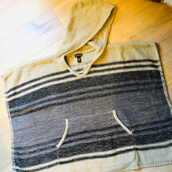 Tunic cover up style Saks Fifth Avenue - Picture 1 of 3